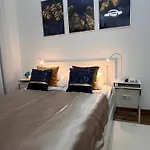 Luxe In Center With Free Parking * Budapeşte