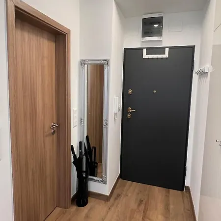 Luxe With Pool, Parking & Ac Apartmán Budapešť