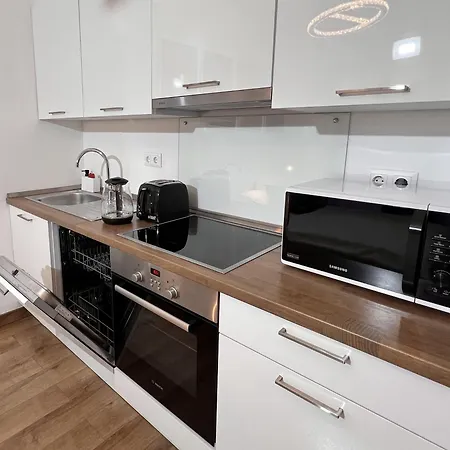 Luxe With Pool, Parking & Ac Apartament Budapesta