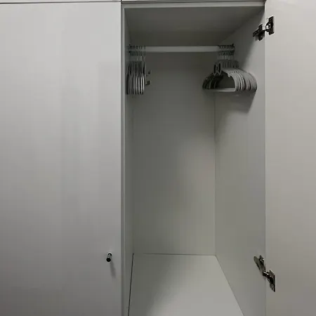 Luxe In Center With Free Parking *