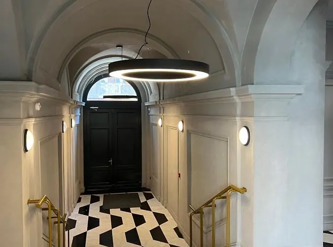 Luxe In Center With Free Parking Apartament
