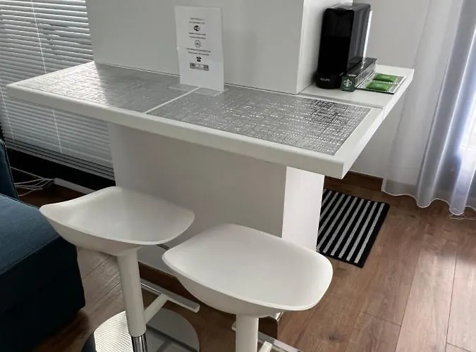 Luxe In Center With Free Parking Apartament