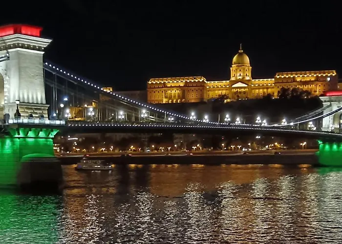 Luxe In Center With Free Parking Budapeszt