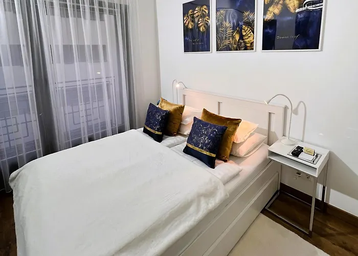 Luxe In Center With Free Parking * Budapesta