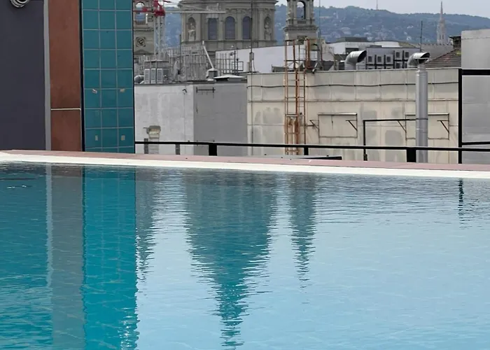 Luxe In Center With Free Parking Apartament