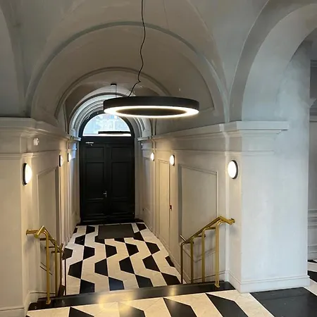 Luxe In Center With Free Parking Appartement