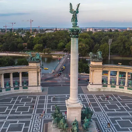 Luxe In Center With Free Parking Appartement Budapest
